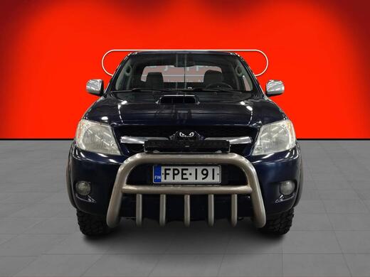 Toyota Hilux vaihtoauto