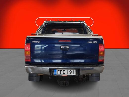 Toyota Hilux vaihtoauto