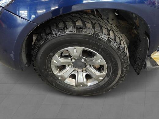 Toyota Hilux vaihtoauto