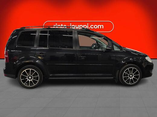 Volkswagen Touran vaihtoauto