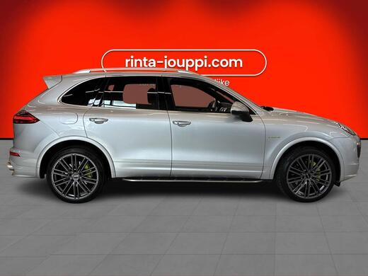 Porsche Cayenne vaihtoauto