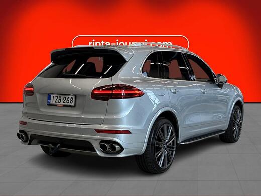 Porsche Cayenne vaihtoauto