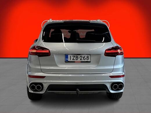 Porsche Cayenne vaihtoauto