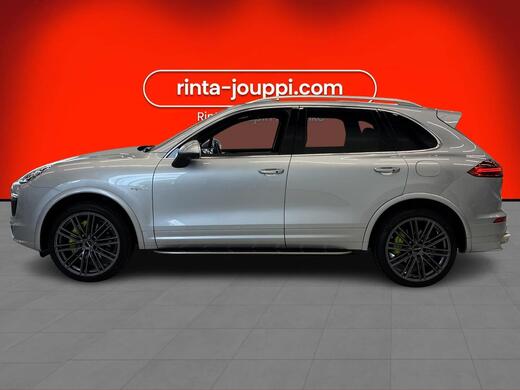 Porsche Cayenne vaihtoauto