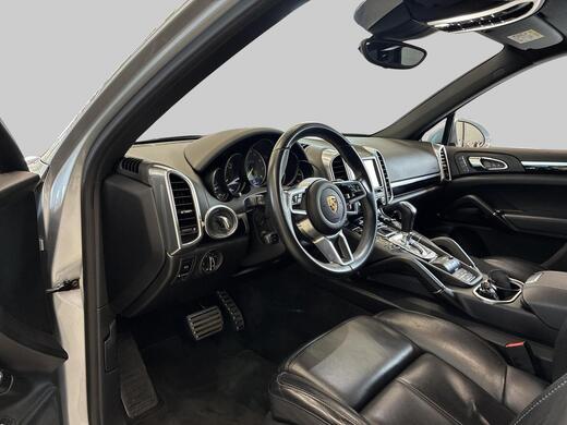 Porsche Cayenne vaihtoauto