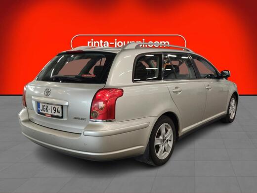 Toyota Avensis vaihtoauto