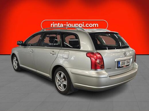 Toyota Avensis vaihtoauto