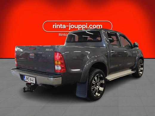 Toyota Hilux vaihtoauto