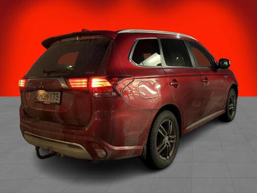 Mitsubishi Outlander PHEV vaihtoauto