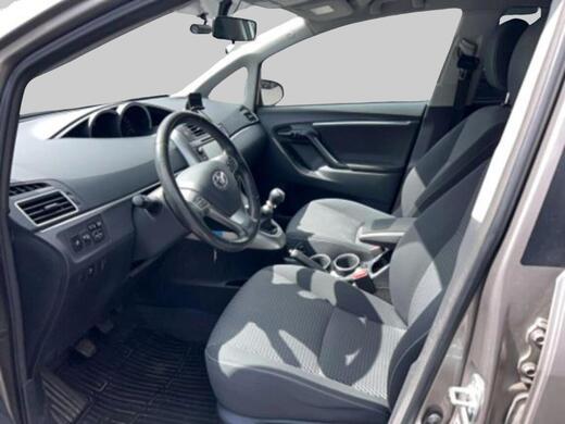 Toyota Verso vaihtoauto
