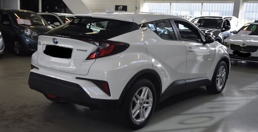 Toyota C-HR vaihtoauto
