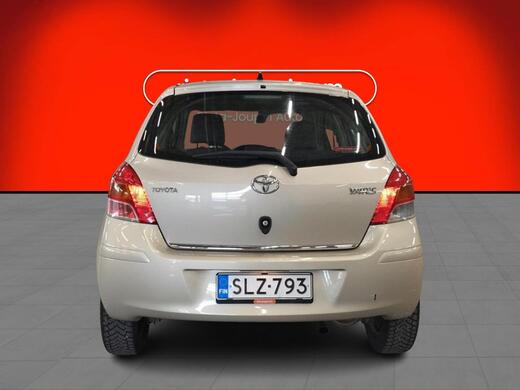 Toyota Yaris vaihtoauto