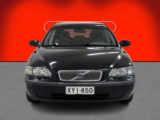 Volvo V70 vaihtoauto