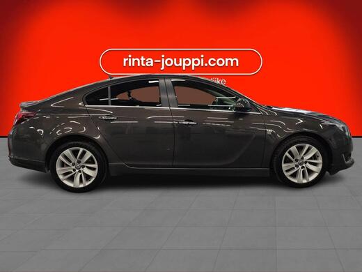 Opel Insignia vaihtoauto