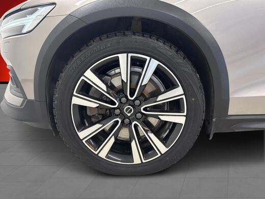 Volvo V60 Cross Country vaihtoauto