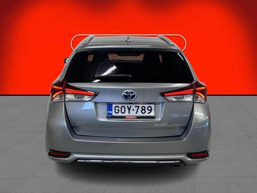 Toyota Auris vaihtoauto