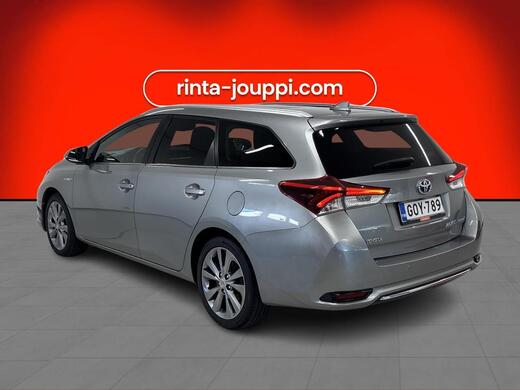 Toyota Auris vaihtoauto