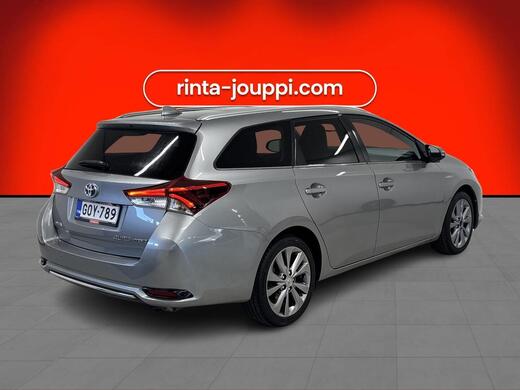 Toyota Auris vaihtoauto