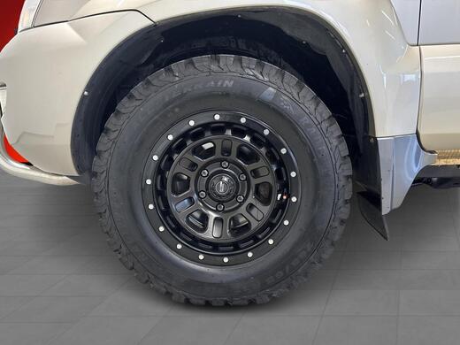 Toyota Land Cruiser vaihtoauto