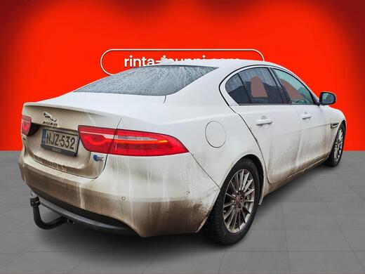 Jaguar XE vaihtoauto
