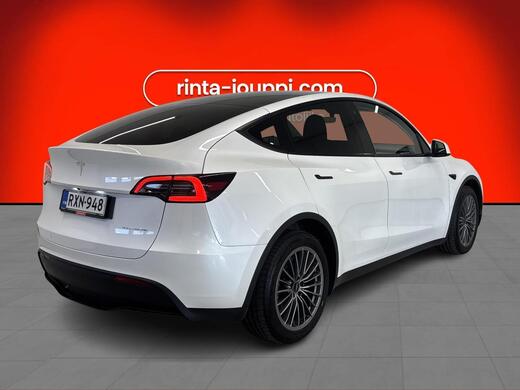 Tesla Model Y vaihtoauto