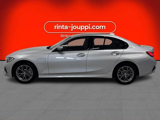 BMW 330 vaihtoauto