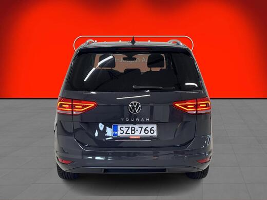 Volkswagen Touran vaihtoauto