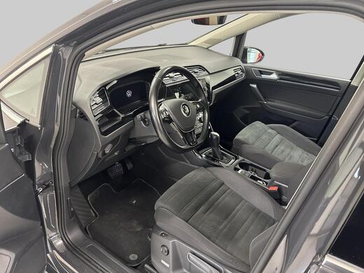 Volkswagen Touran vaihtoauto