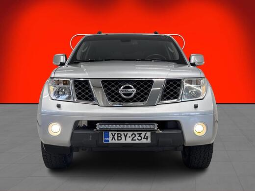 Nissan Pathfinder vaihtoauto