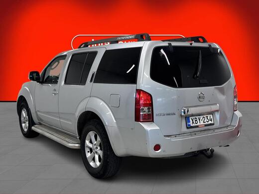 Nissan Pathfinder vaihtoauto