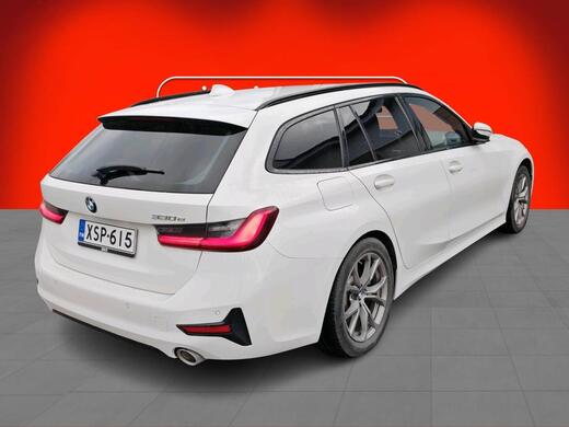 BMW 330 vaihtoauto