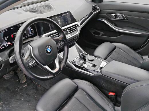 BMW 330 vaihtoauto