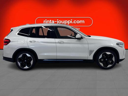 BMW iX3 vaihtoauto