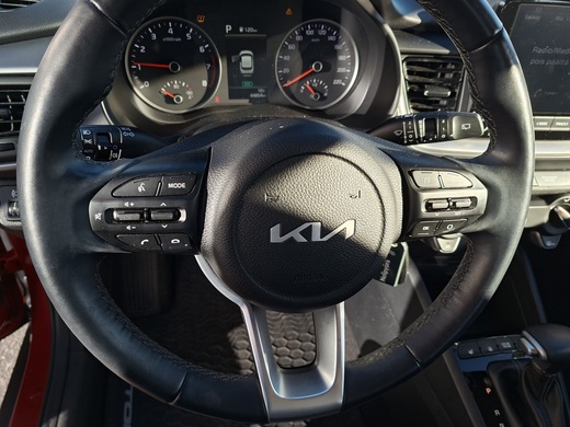 Kia Stonic vaihtoauto