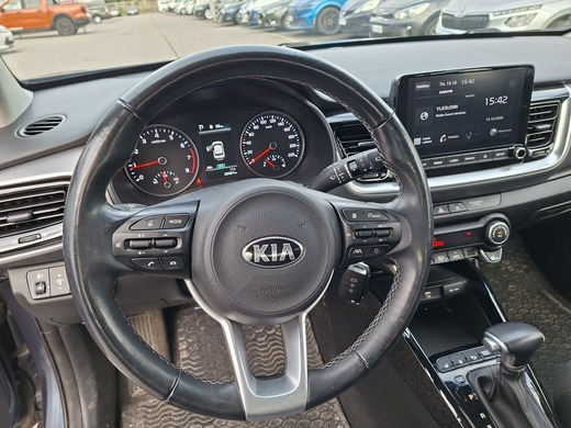 Kia Stonic vaihtoauto