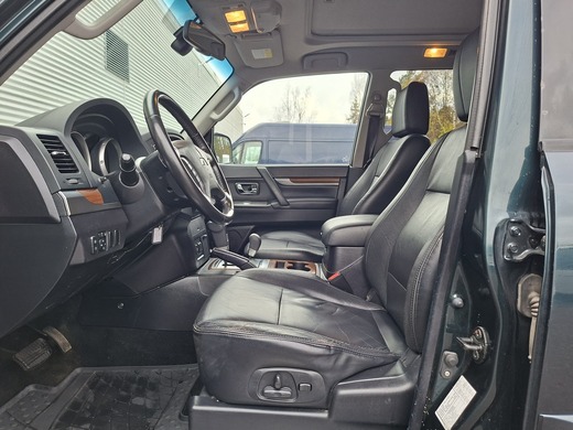 Mitsubishi Pajero vaihtoauto
