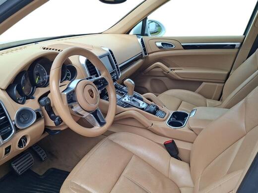 Porsche Cayenne vaihtoauto