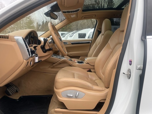 Porsche Cayenne vaihtoauto