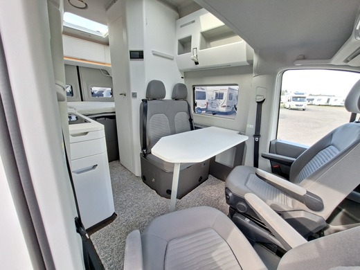 Volkswagen Grand California vaihtoauto