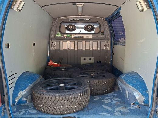 Toyota Hiace vaihtoauto