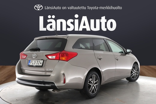 Toyota Auris vaihtoauto