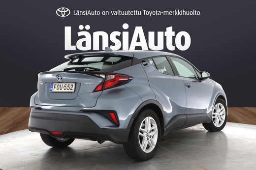 Toyota C-HR vaihtoauto