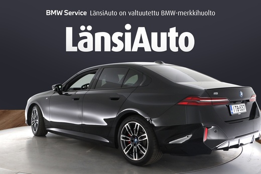 BMW i5 M60 vaihtoauto