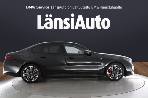 BMW i5 M60 vaihtoauto