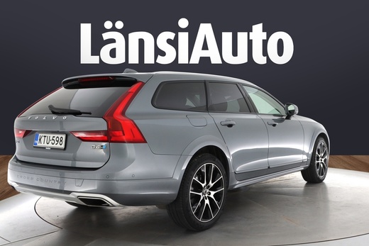 Volvo V90 Cross Country vaihtoauto
