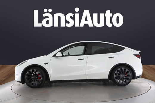 Tesla Model Y vaihtoauto