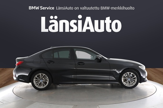 BMW 320 vaihtoauto
