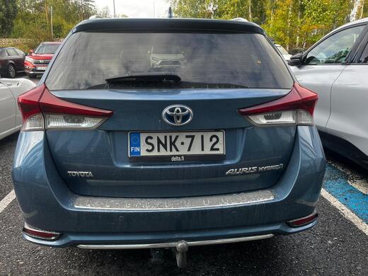 Toyota Auris vaihtoauto