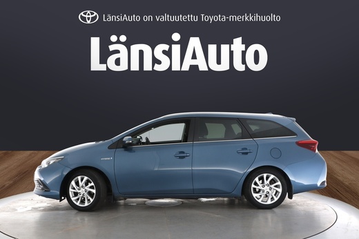Toyota Auris vaihtoauto