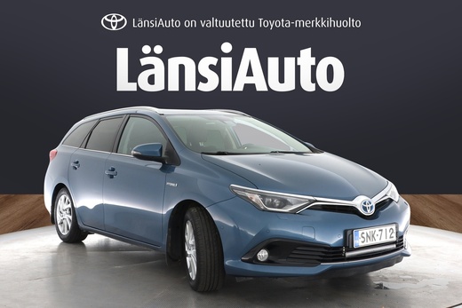 Toyota Auris vaihtoauto